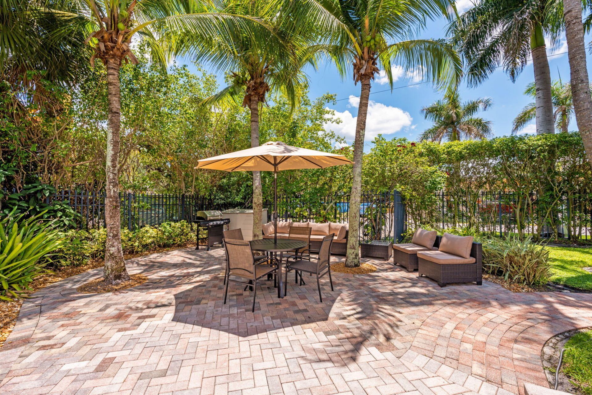 255 NE 12th Street, Delray Beach, FL 33444 Photo