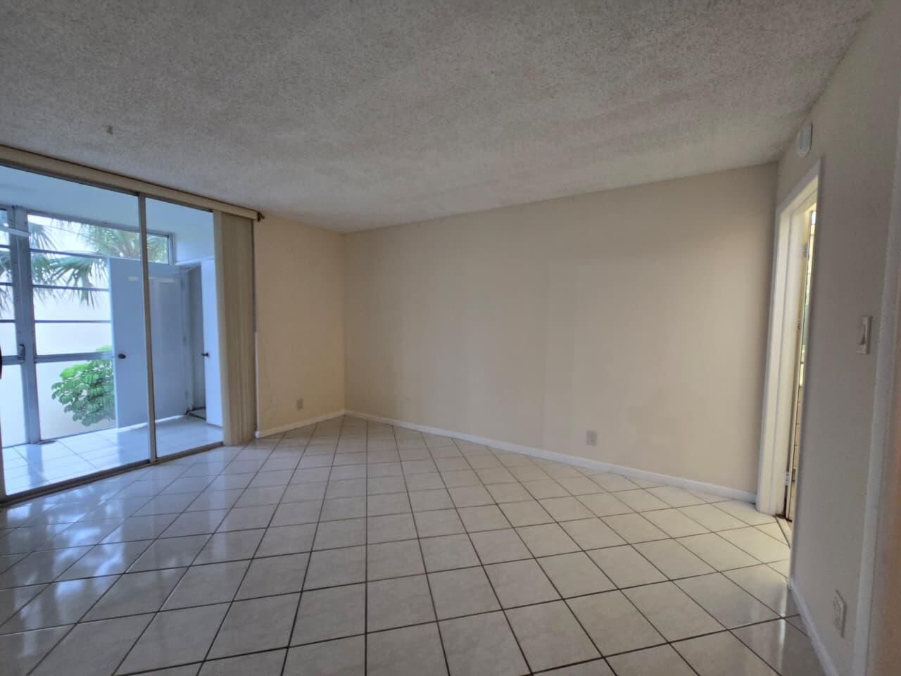 3141 NW 47th Terrace, Unit 326, Lauderdale Lakes, FL 33319 Photo