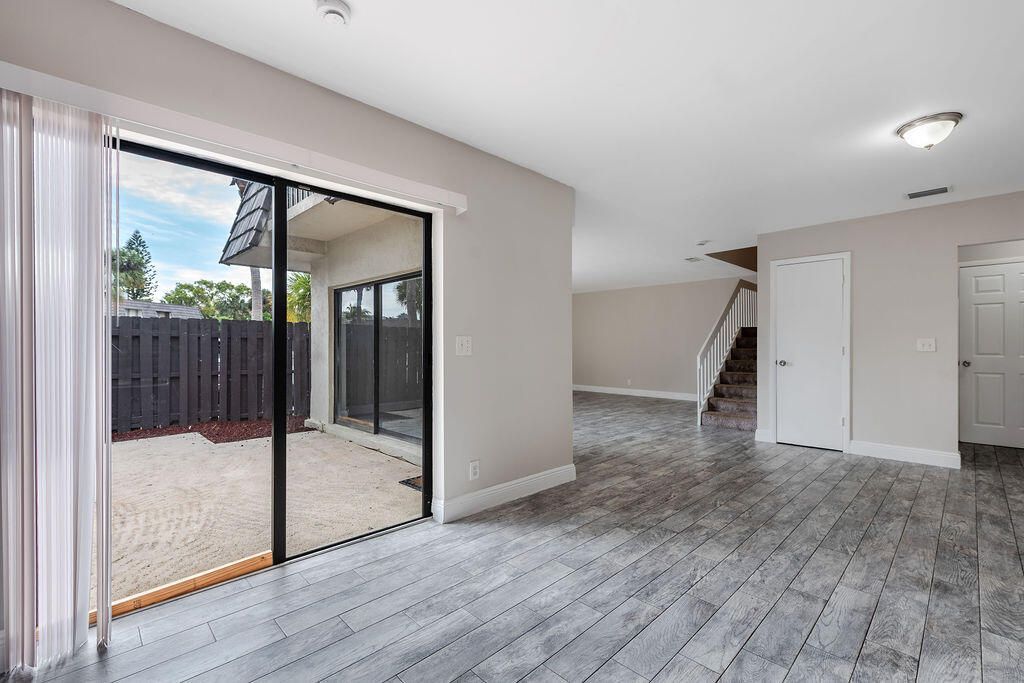 1755 N Congress Avenue, West Palm Beach, FL 33401 Photo