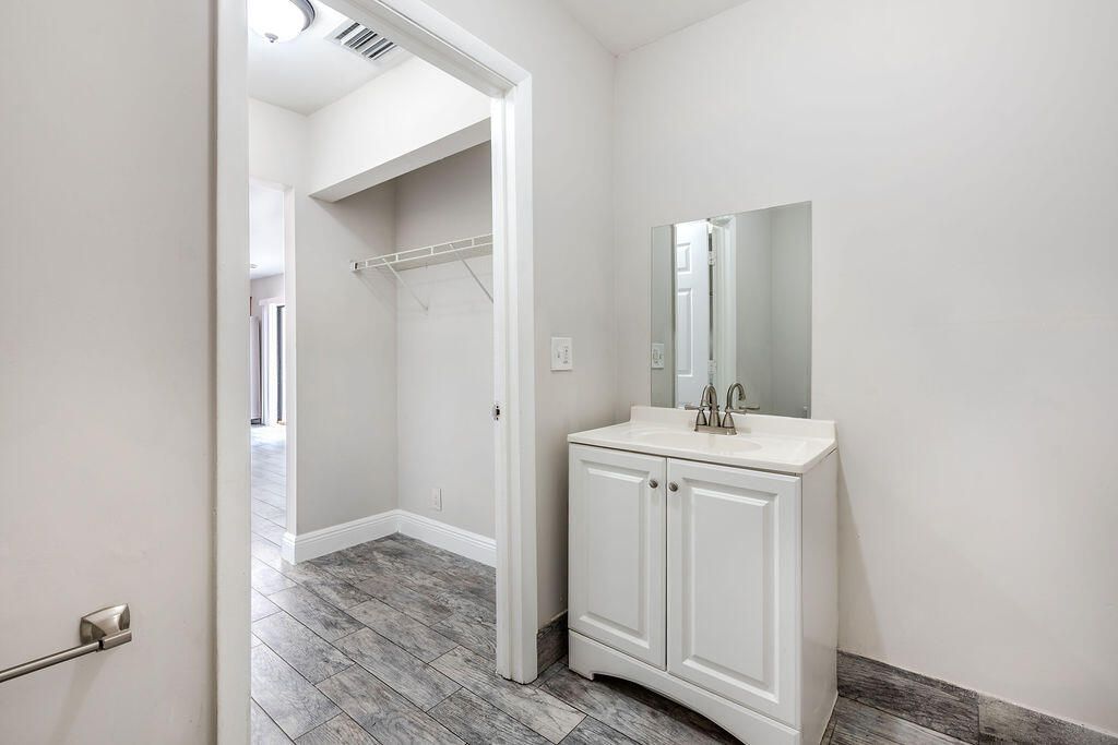 1755 N Congress Avenue, West Palm Beach, FL 33401 Photo