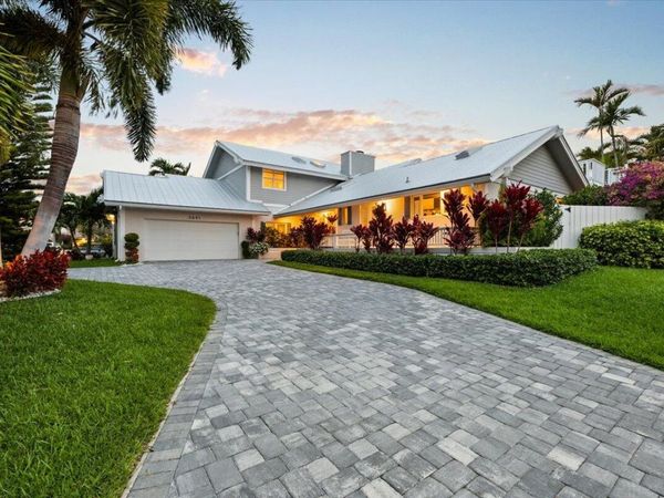 3001 Jasmine Court, Delray Beach, FL 33483