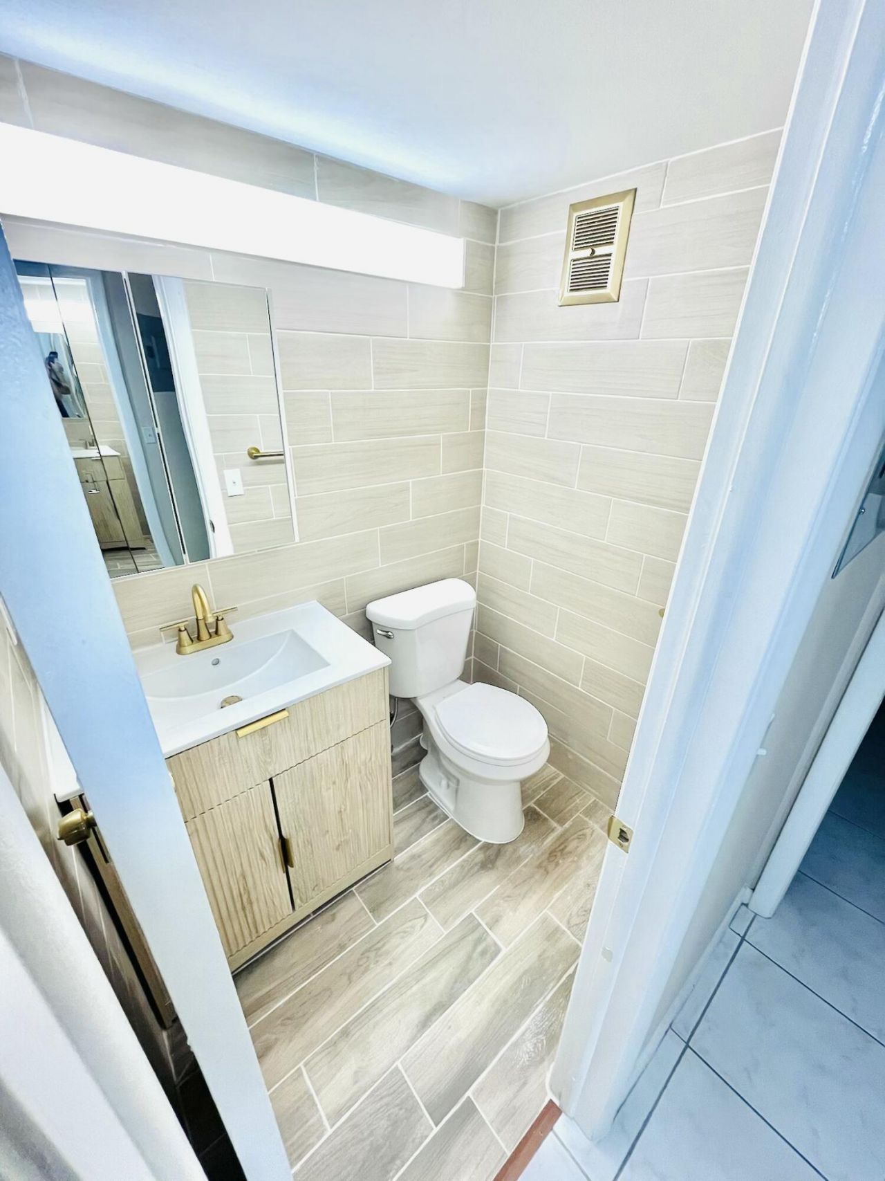 188 Cambridge H, West Palm Beach, FL 33417 Photo