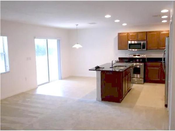 386 Lexington Avenue SW, Vero Beach, FL 32962