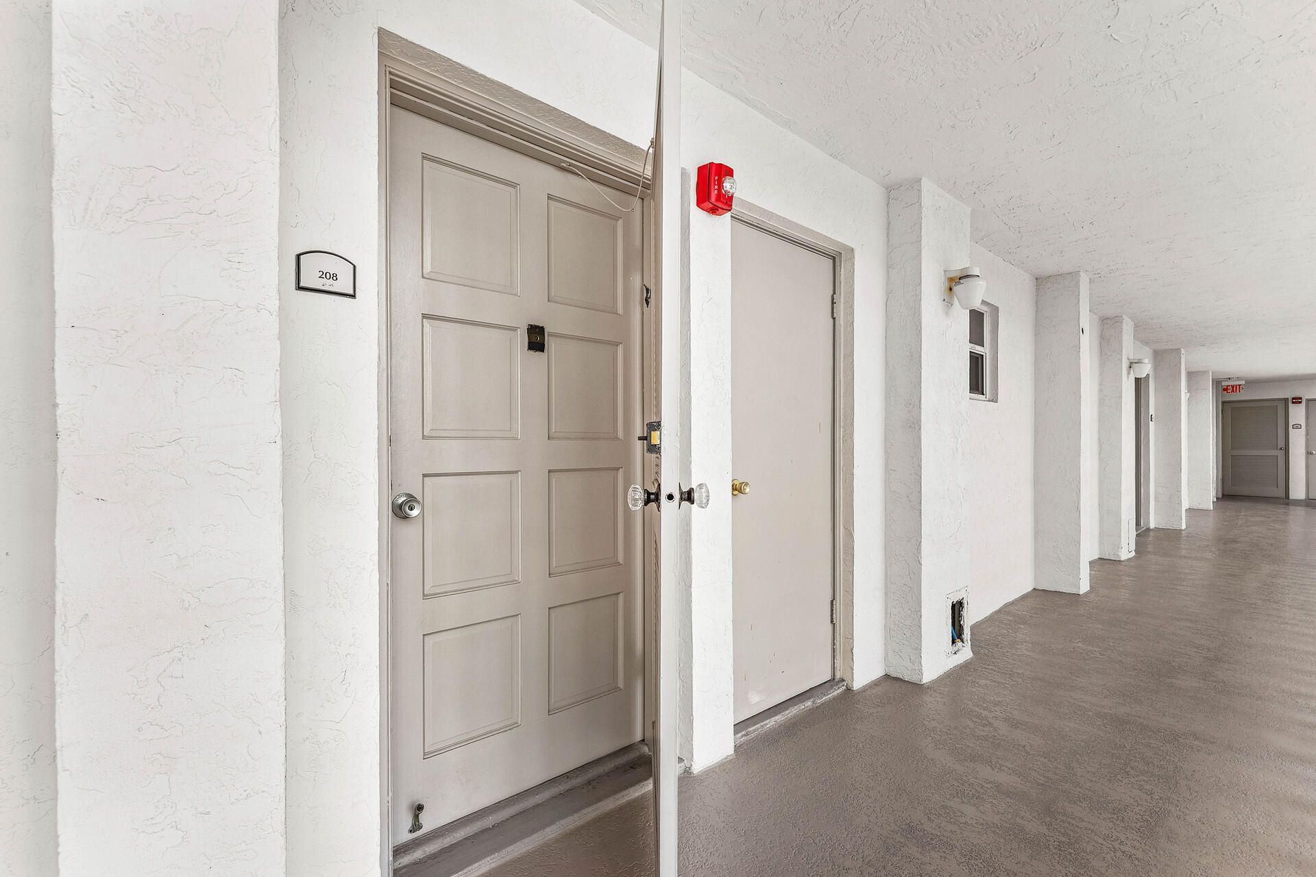 3570 S Ocean Boulevard S, Unit 208, South Palm Beach, FL 33480 Photo