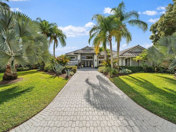 140 Thornton Drive, Palm Beach Gardens, FL 33418