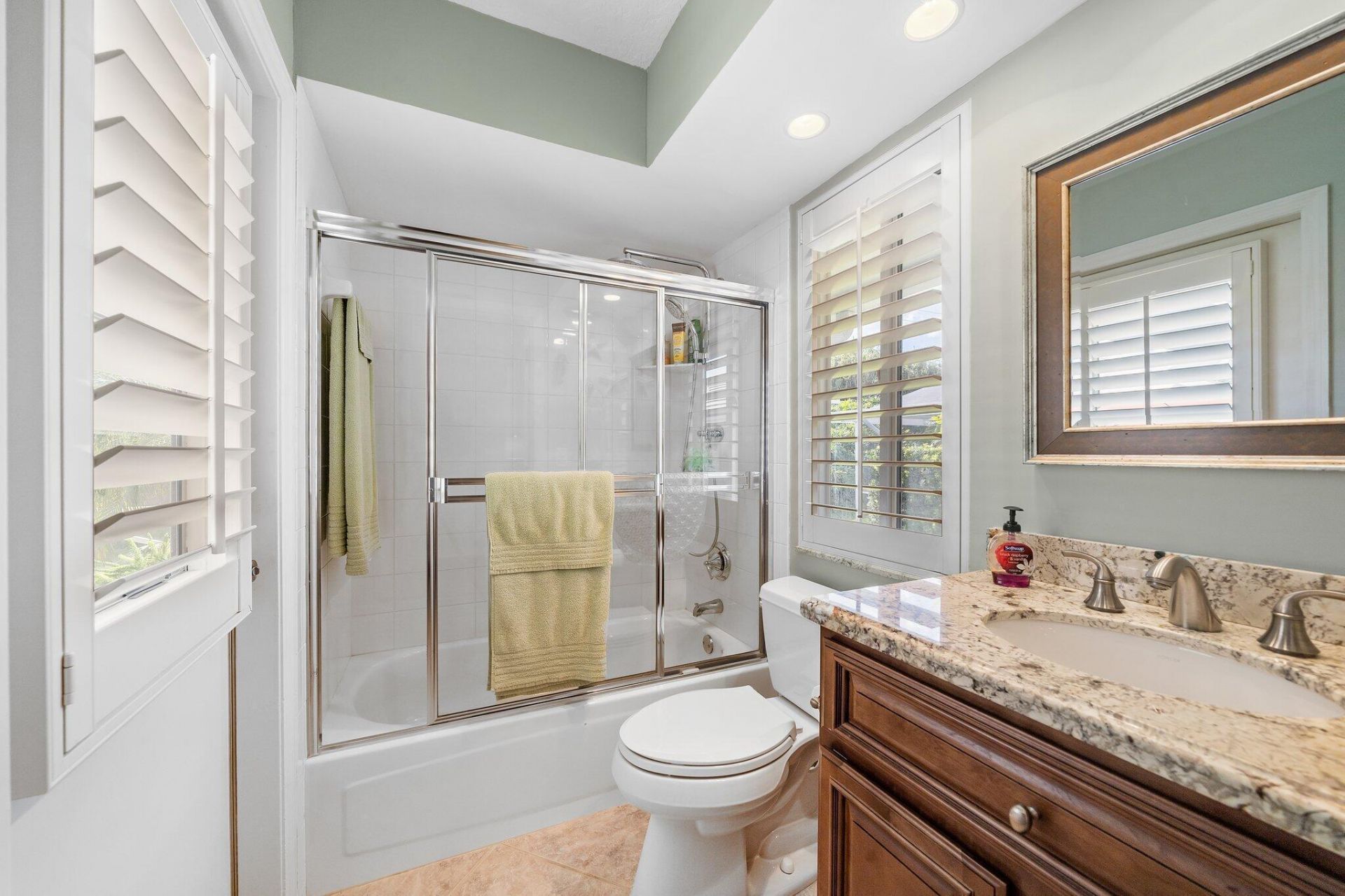 140 Thornton Drive, Palm Beach Gardens, FL 33418 Photo