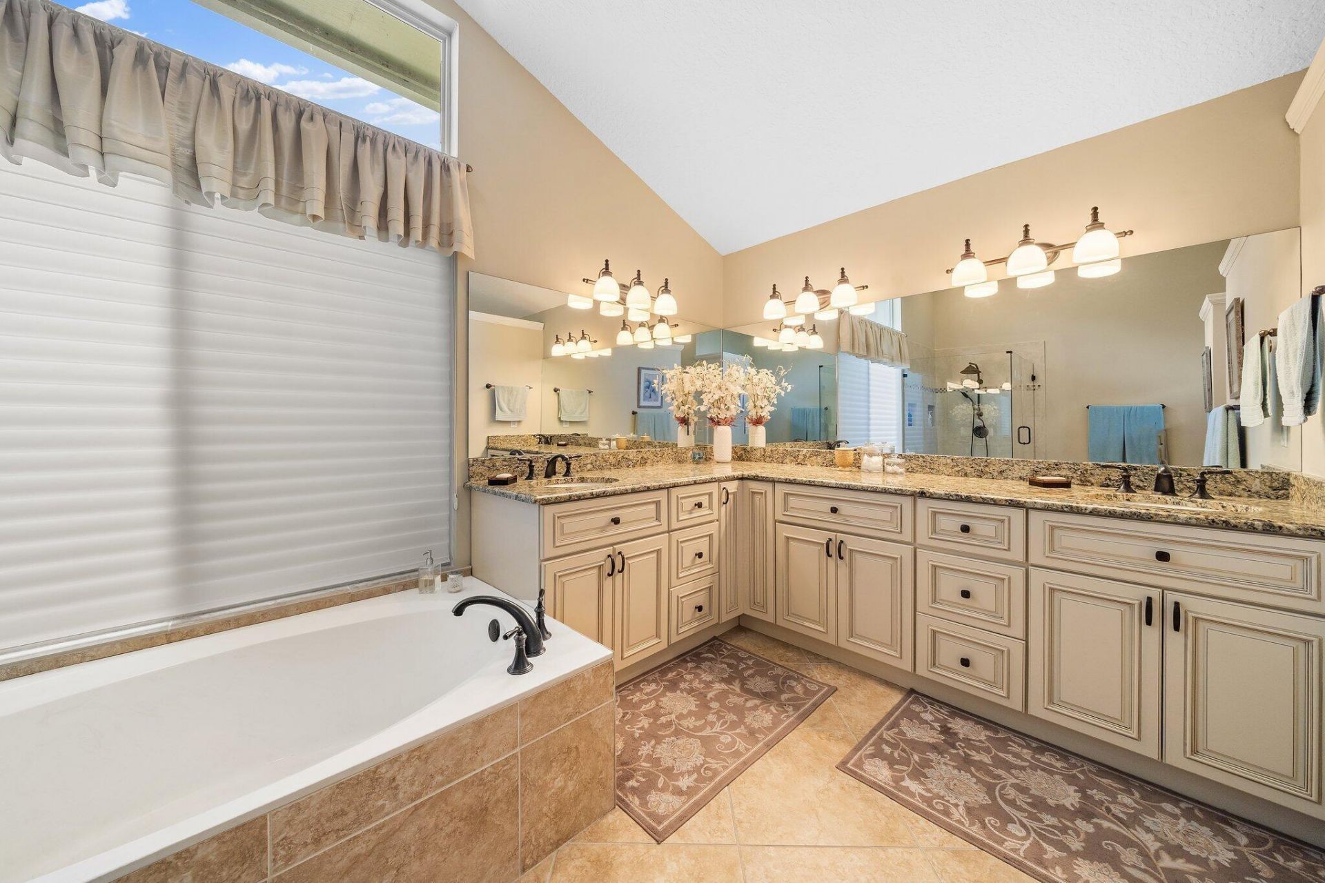 140 Thornton Drive, Palm Beach Gardens, FL 33418 Photo