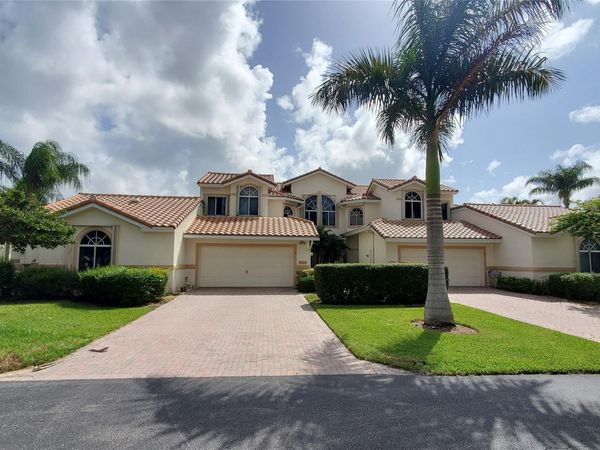 504 W Palm Aire Drive, Unit 504, Pompano Beach, FL 33069