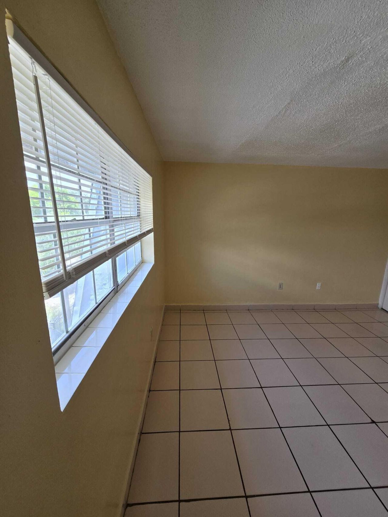 13695 NE 3rd Court, Unit C05, North Miami, FL 33161 Photo