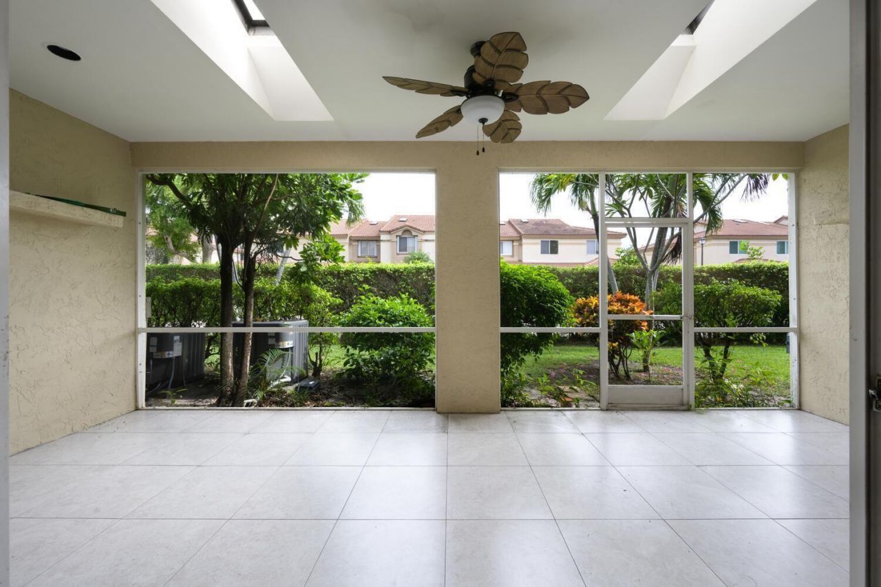 6817 Via Regina, Boca Raton, FL 33433 Photo