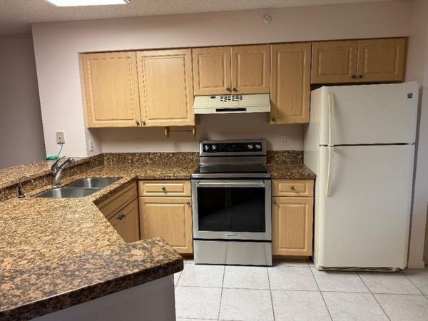 2205 S Cypress Bend Drive, Unit 307, Pompano Beach, FL 33069