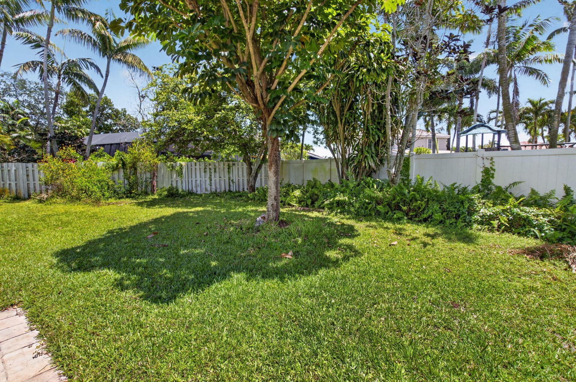 6207 Shadow Tree Lane, Lake Worth, FL 33463 Photo