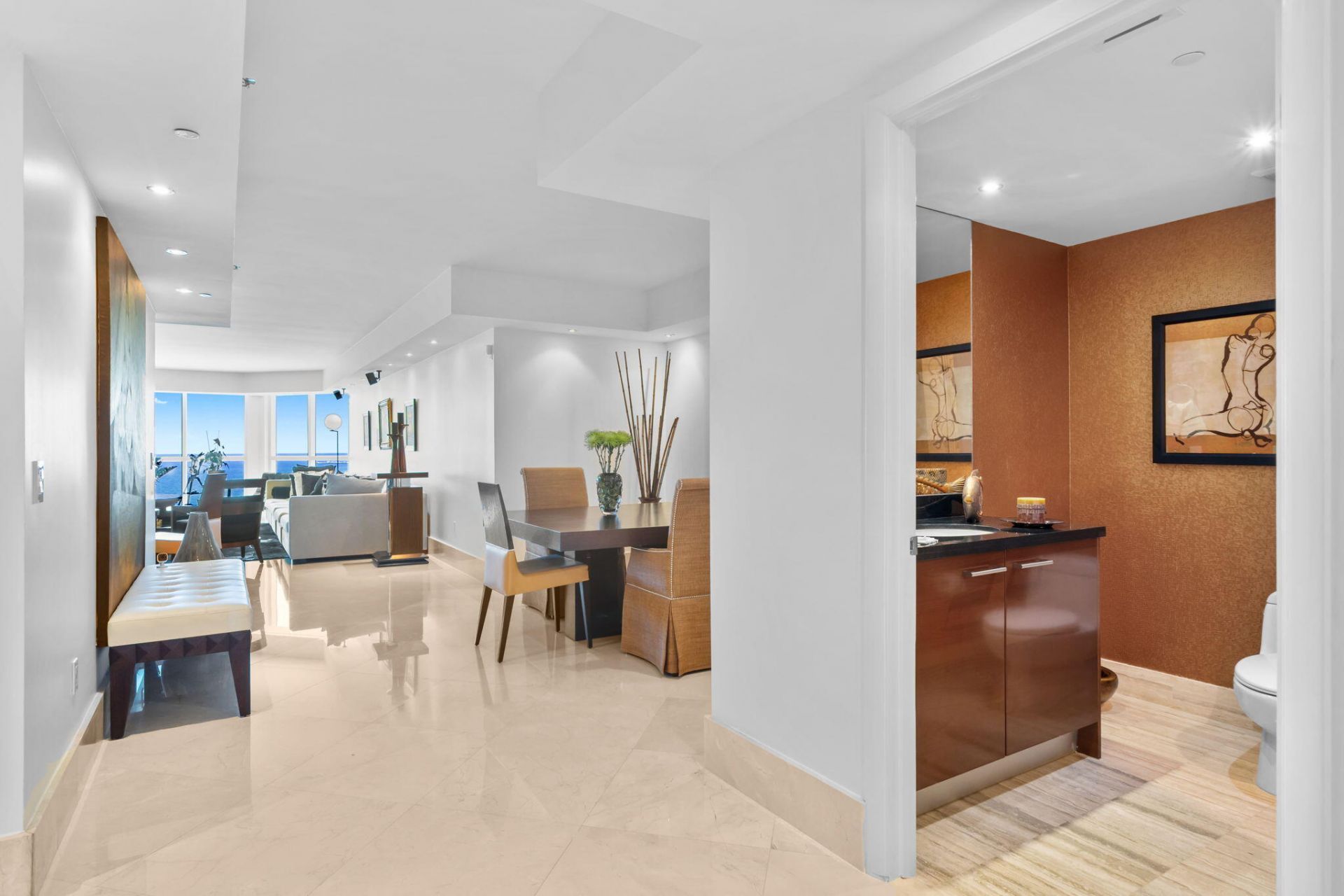 101 S Fort Lauderdale Beach Boulevard, Unit 2004, Fort Lauderdale, FL 33316 Photo