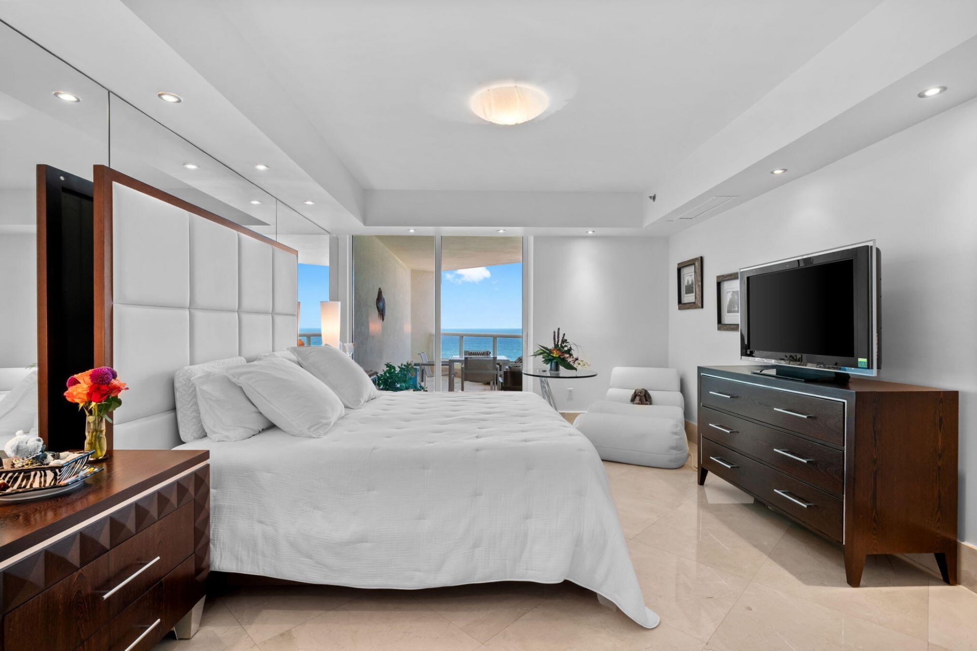 101 S Fort Lauderdale Beach Boulevard, Unit 2004, Fort Lauderdale, FL 33316 Photo