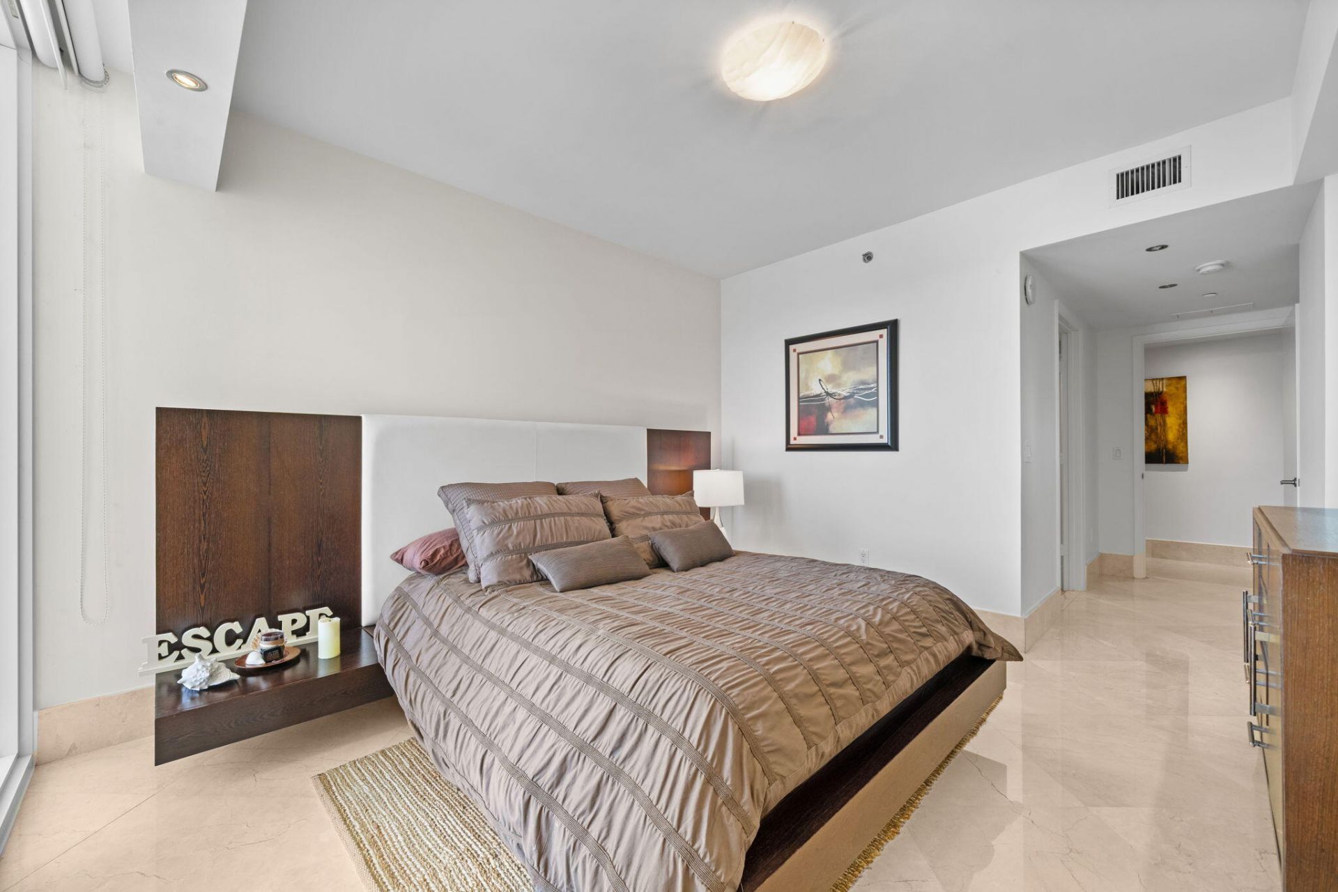 101 S Fort Lauderdale Beach Boulevard, Unit 2004, Fort Lauderdale, FL 33316 Photo