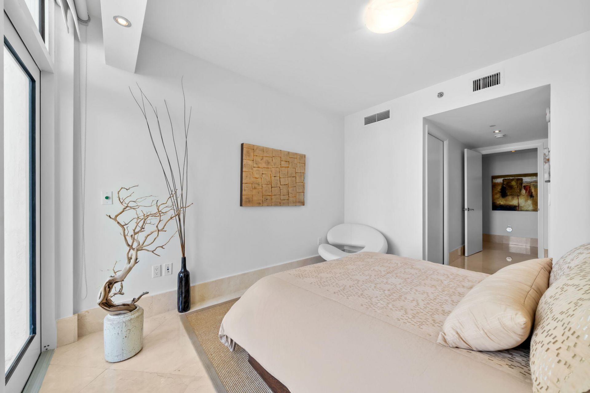101 S Fort Lauderdale Beach Boulevard, Unit 2004, Fort Lauderdale, FL 33316 Photo