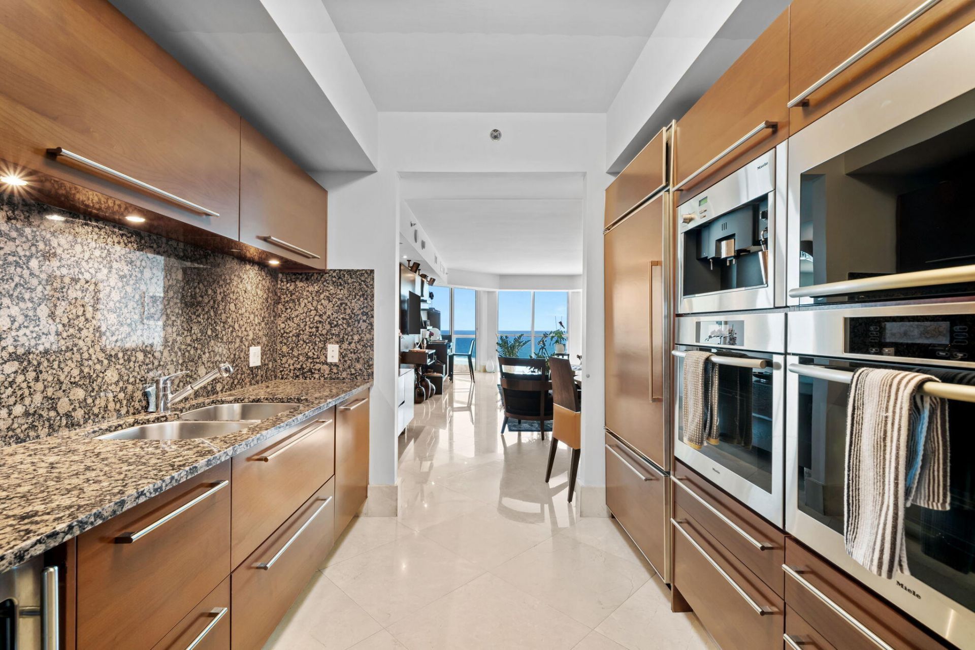 101 S Fort Lauderdale Beach Boulevard, Unit 2004, Fort Lauderdale, FL 33316 Photo