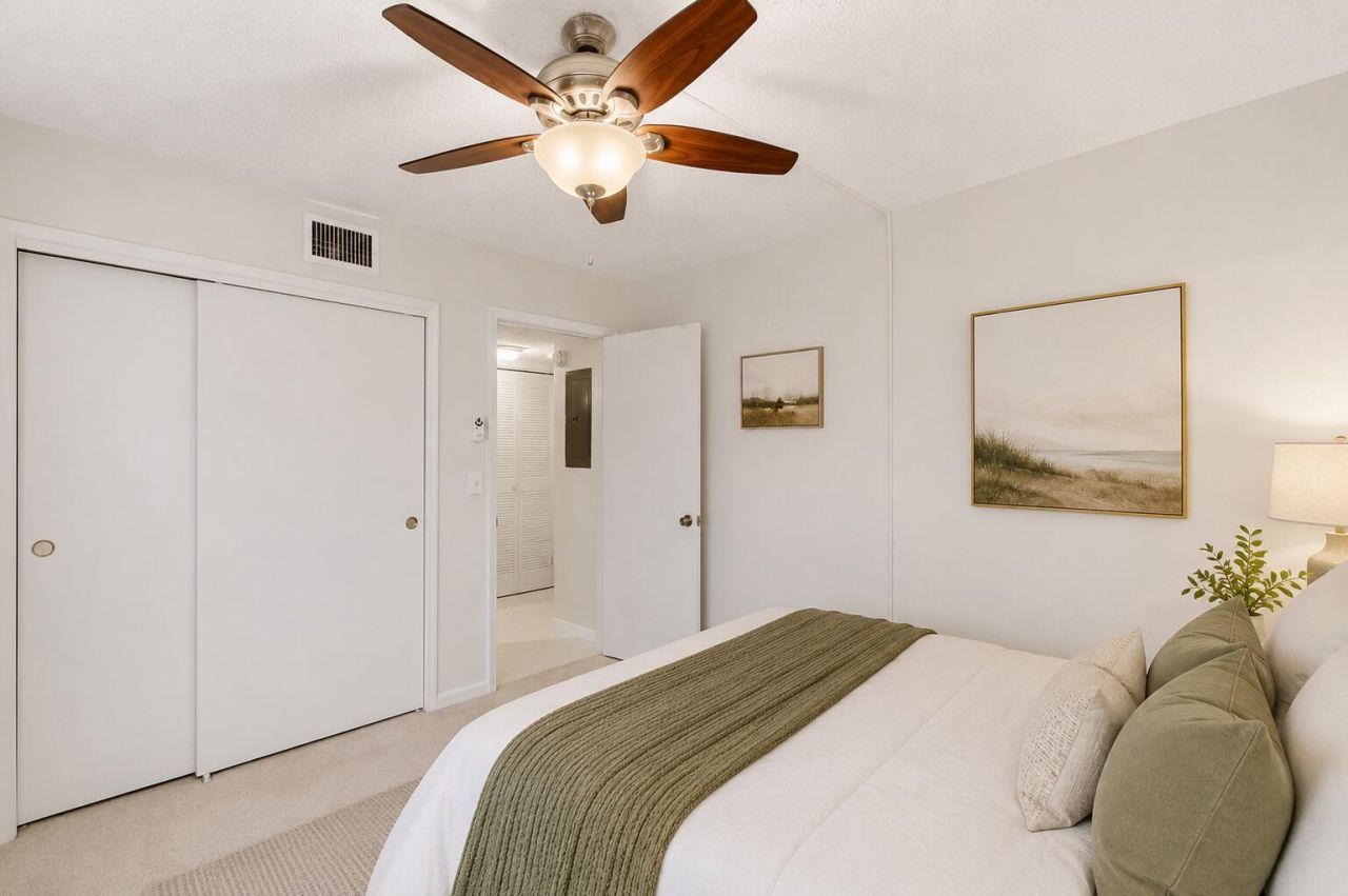 5561 Fairway Park Drive, Unit 104, Boynton Beach, FL 33437 Photo