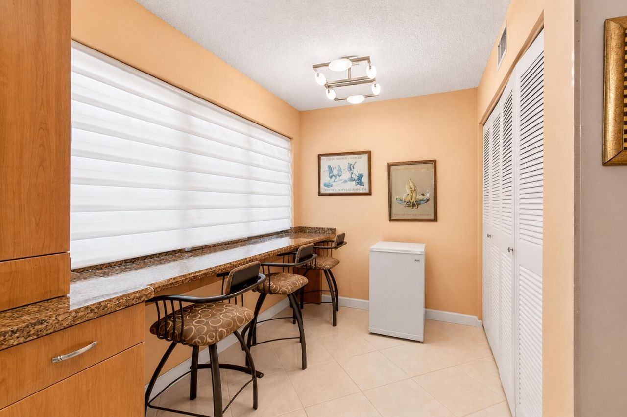 5561 Fairway Park Drive, Unit 104, Boynton Beach, FL 33437 Photo
