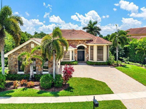 3592 Collonade Drive, Wellington, FL 33449