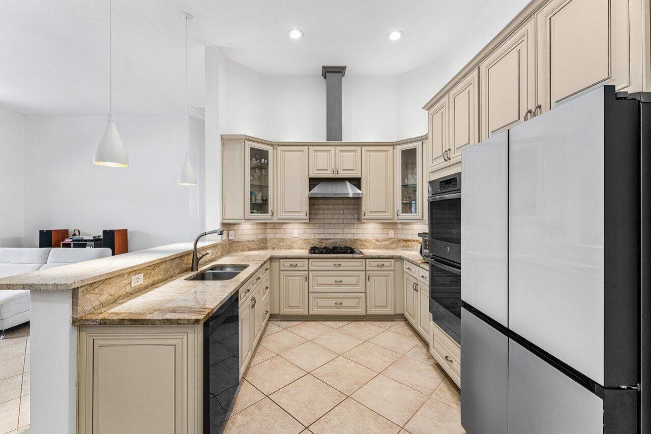 3592 Collonade Drive, Wellington, FL 33449 Photo