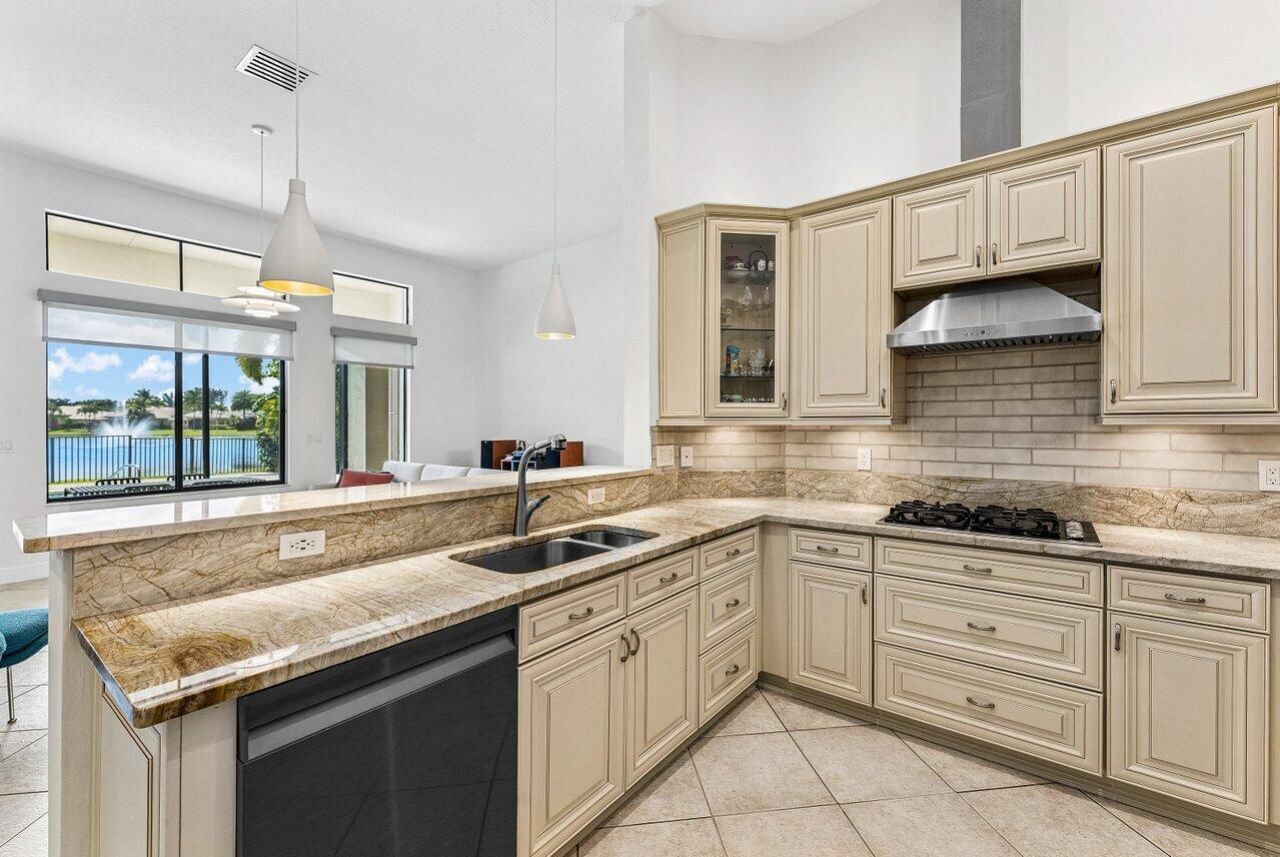 3592 Collonade Drive, Wellington, FL 33449 Photo
