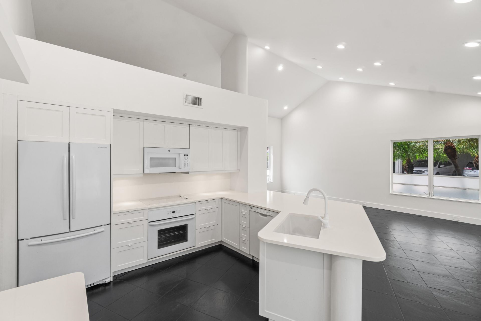 900 Greensward Lane, Unit 114-g, Delray Beach, FL 33445 Photo