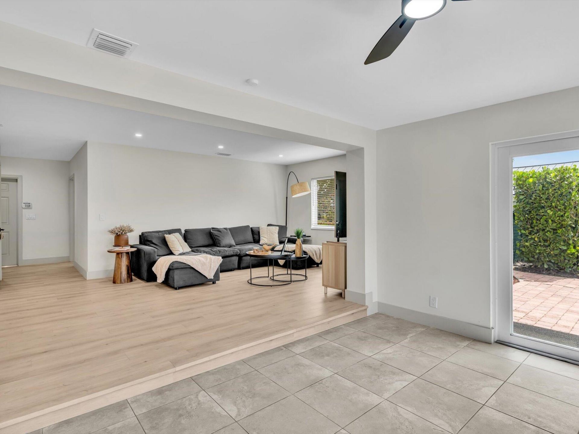 3904 Lowson Boulevard, Delray Beach, FL 33445 Photo