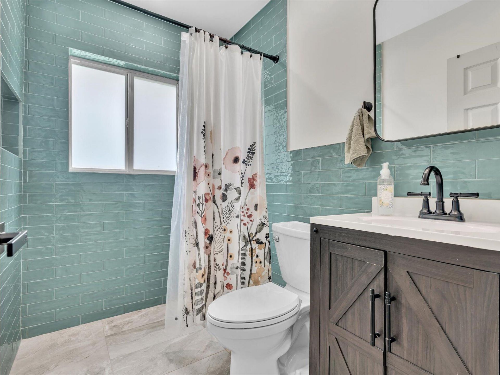 3904 Lowson Boulevard, Delray Beach, FL 33445 Photo