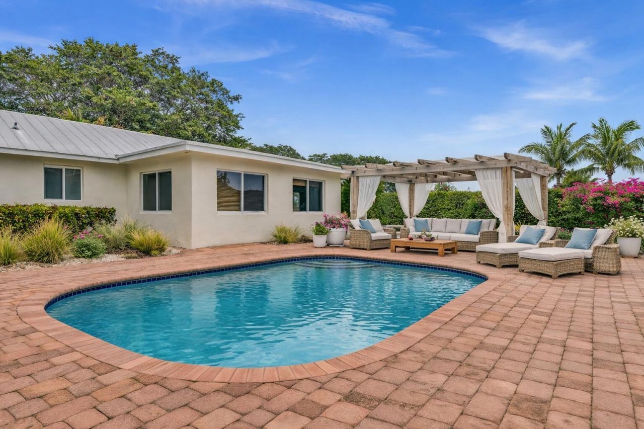 3904 Lowson Boulevard, Delray Beach, FL 33445 Photo