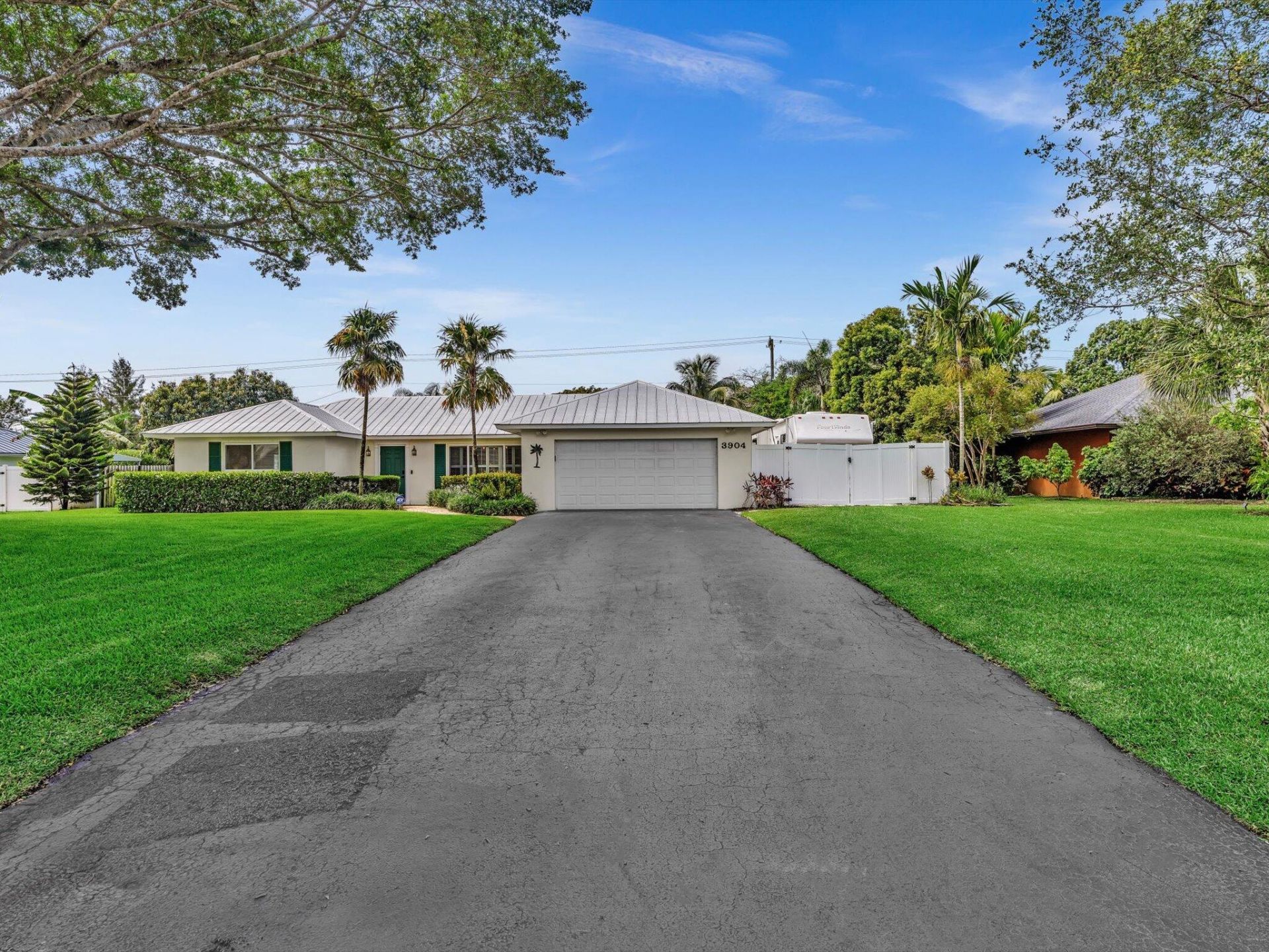 3904 Lowson Boulevard, Delray Beach, FL 33445 Photo