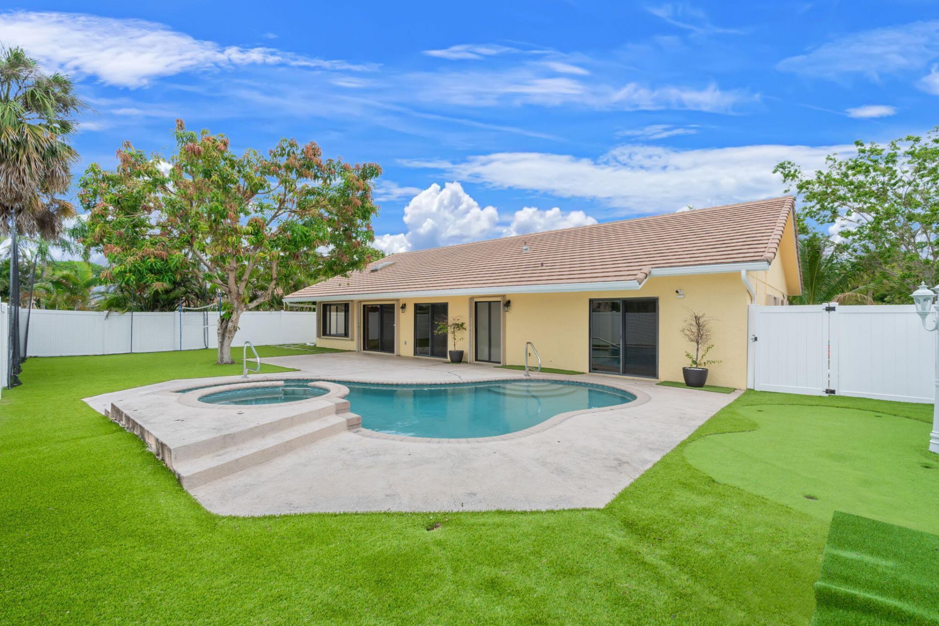 21111 Escondido Way, Boca Raton, FL 33433 Photo