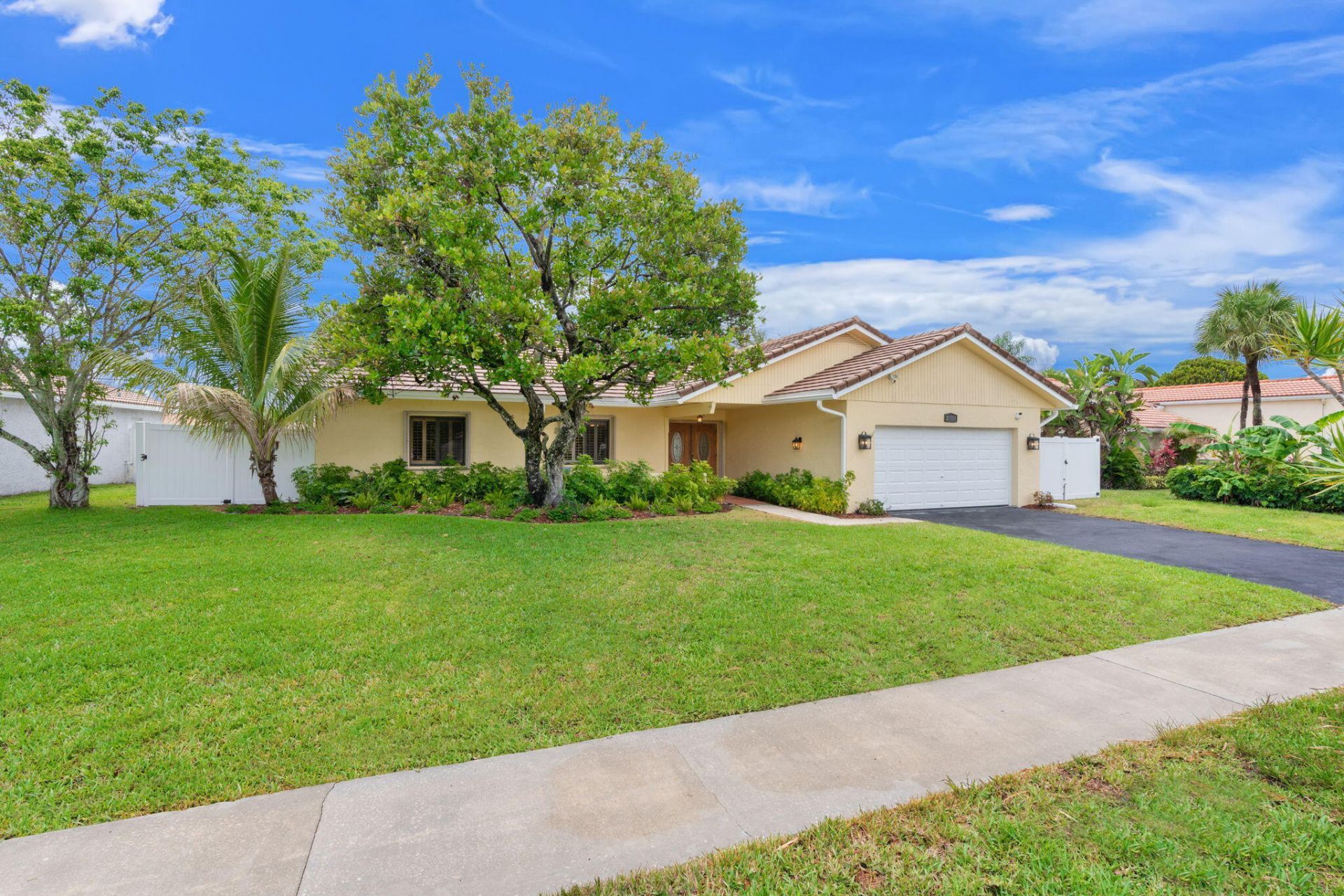 21111 Escondido Way, Boca Raton, FL 33433 Photo