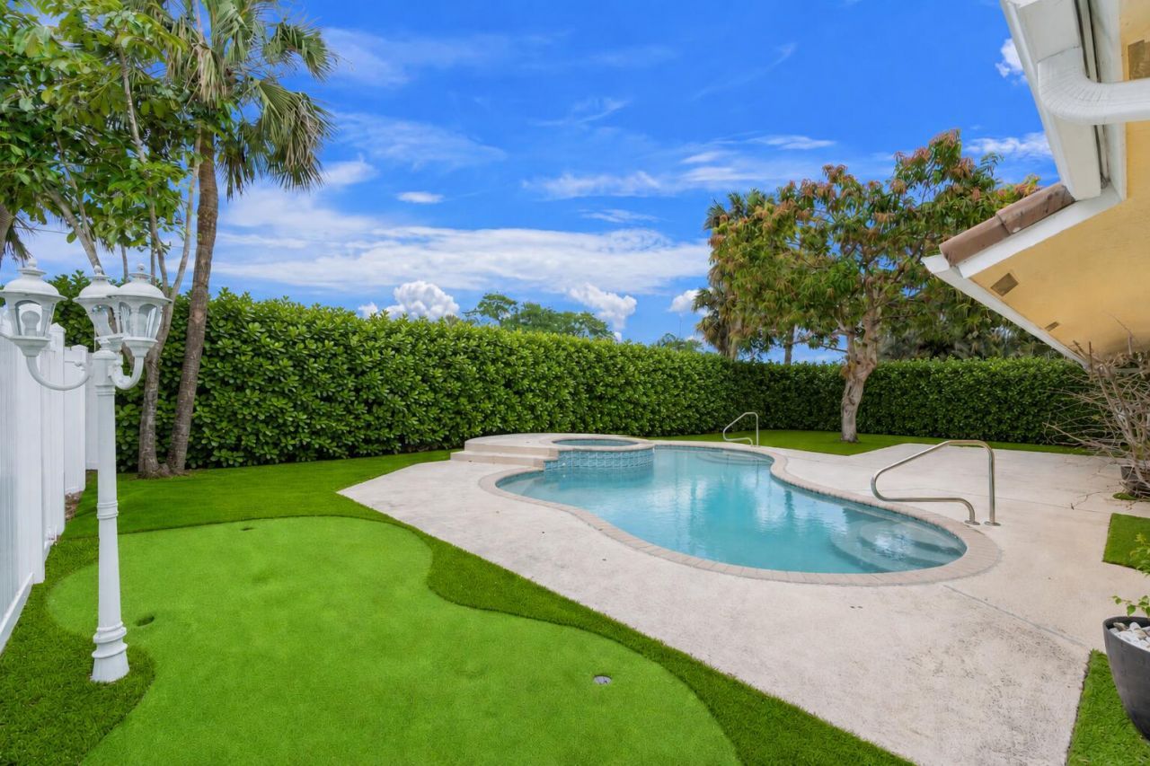 21111 Escondido Way, Boca Raton, FL 33433 Photo