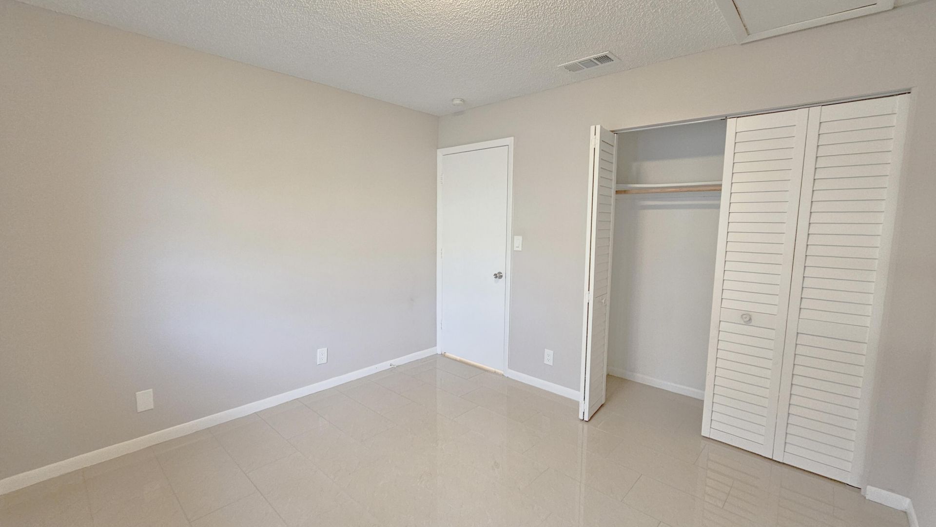 416 Lakeside Drive, Unit 129, Margate, FL 33063 Photo