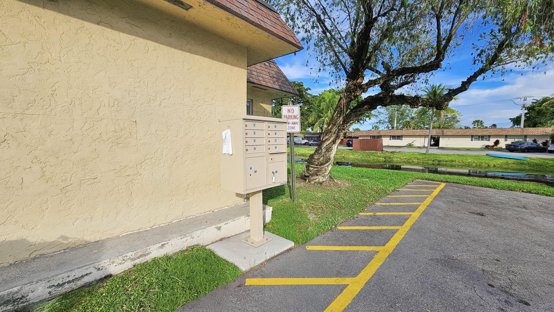 416 Lakeside Drive, Unit 129, Margate, FL 33063 Photo