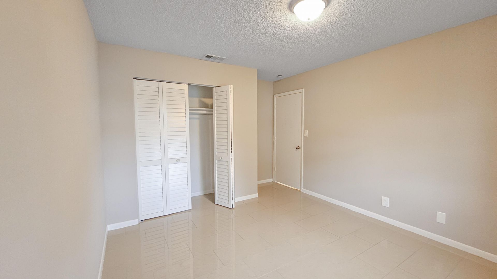 416 Lakeside Drive, Unit 129, Margate, FL 33063 Photo