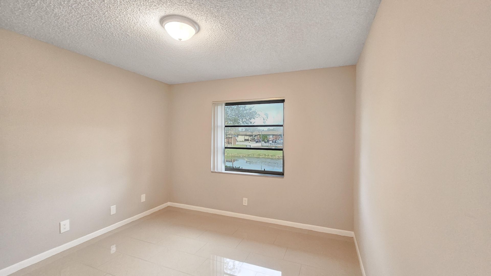 416 Lakeside Drive, Unit 129, Margate, FL 33063 Photo