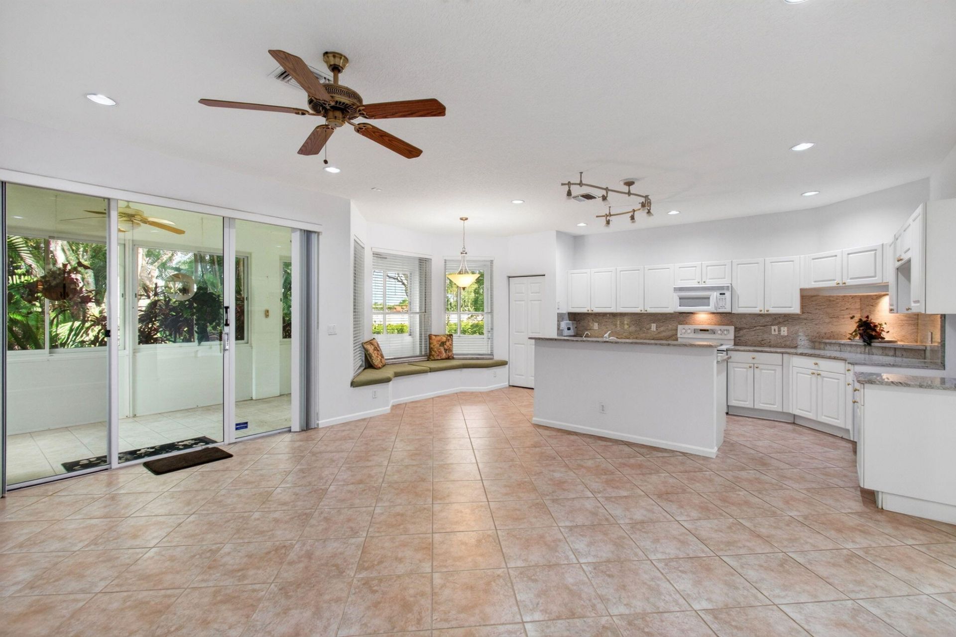 6453 Emerald Breeze Way, Boynton Beach, FL 33437 Photo