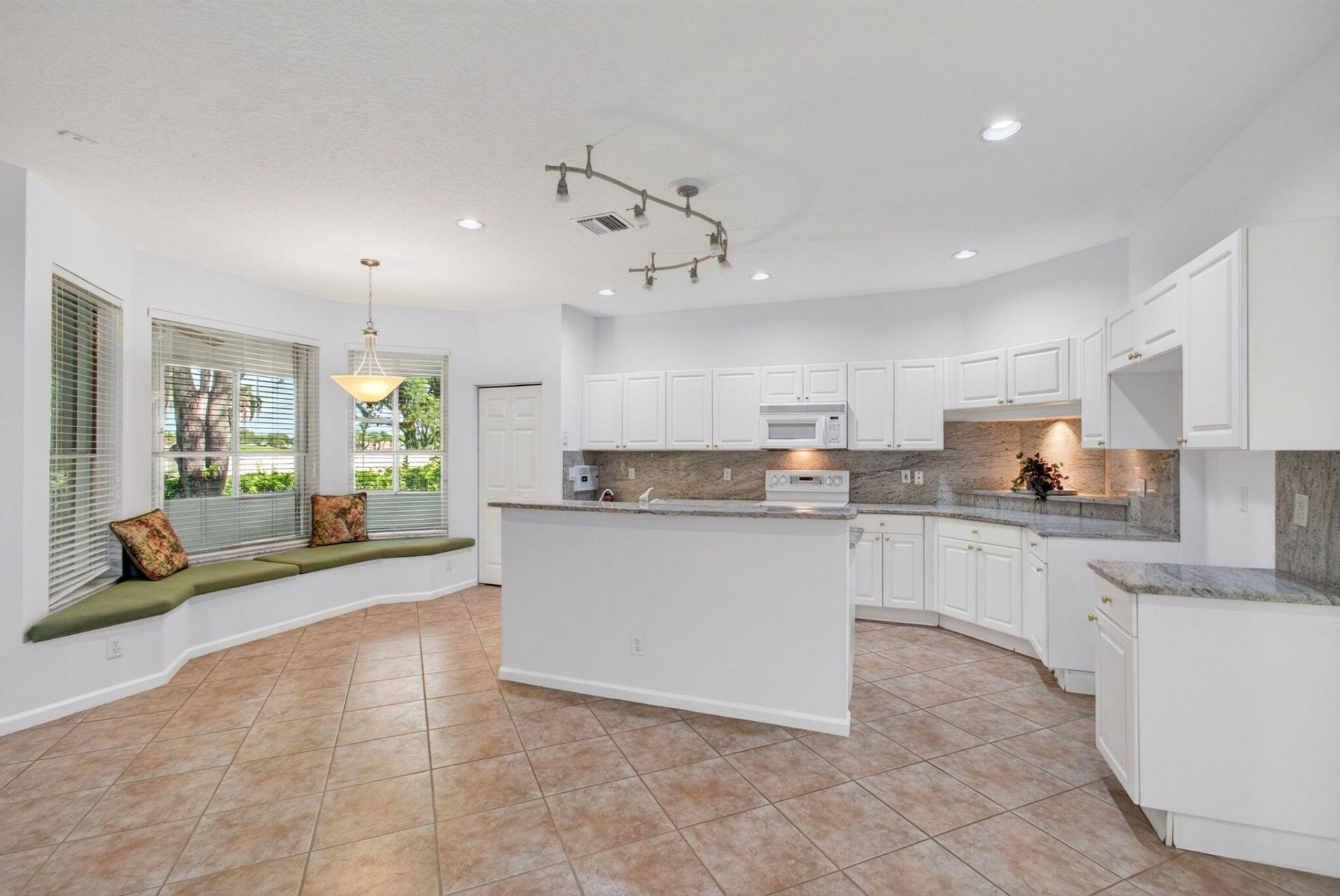6453 Emerald Breeze Way, Boynton Beach, FL 33437 Photo