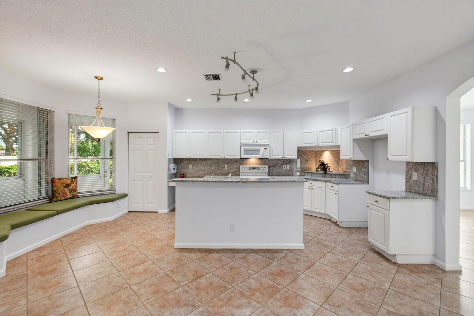 6453 Emerald Breeze Way, Boynton Beach, FL 33437 Photo