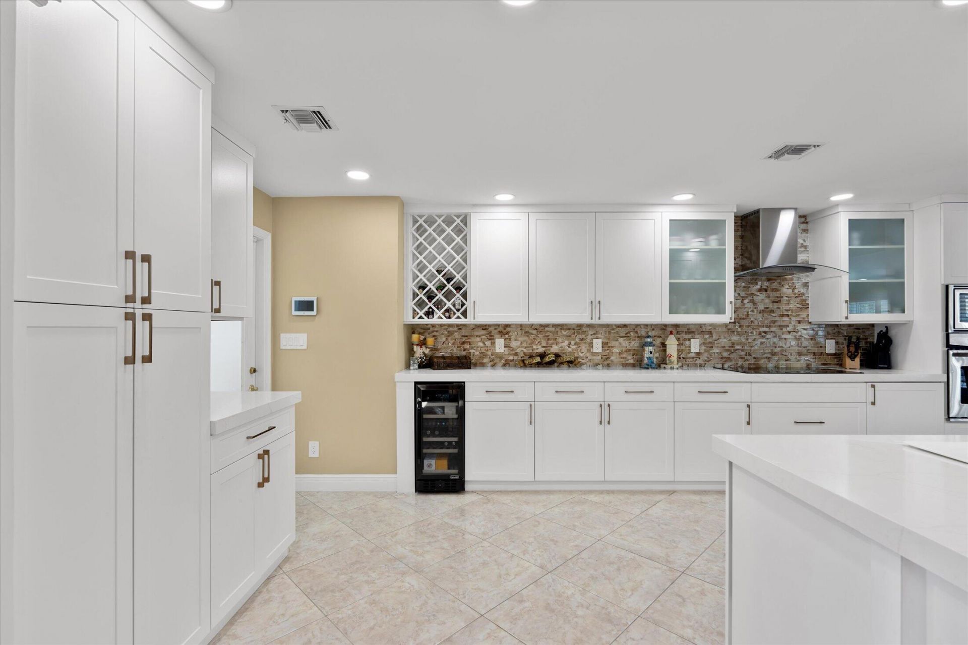 2141 NE 29th Street, Lighthouse Point, FL 33064 Photo