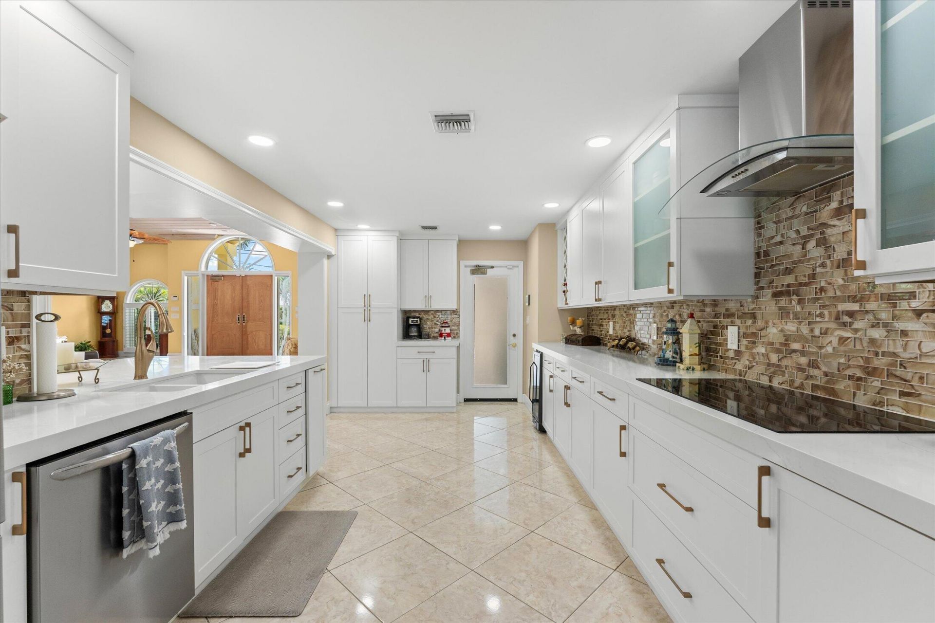 2141 NE 29th Street, Lighthouse Point, FL 33064 Photo
