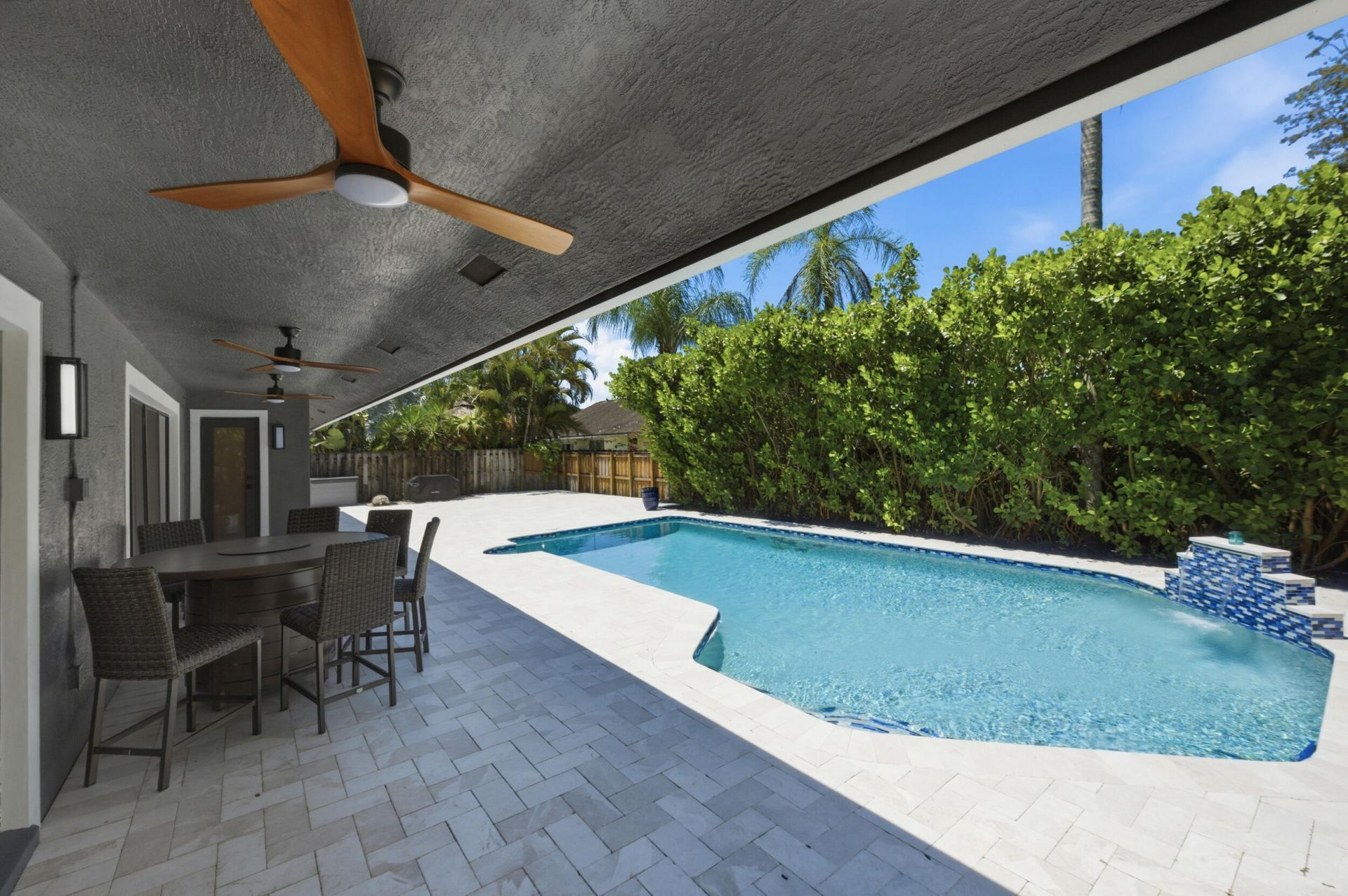 1630 NW 118th Avenue, Pembroke Pines, FL 33026 Photo