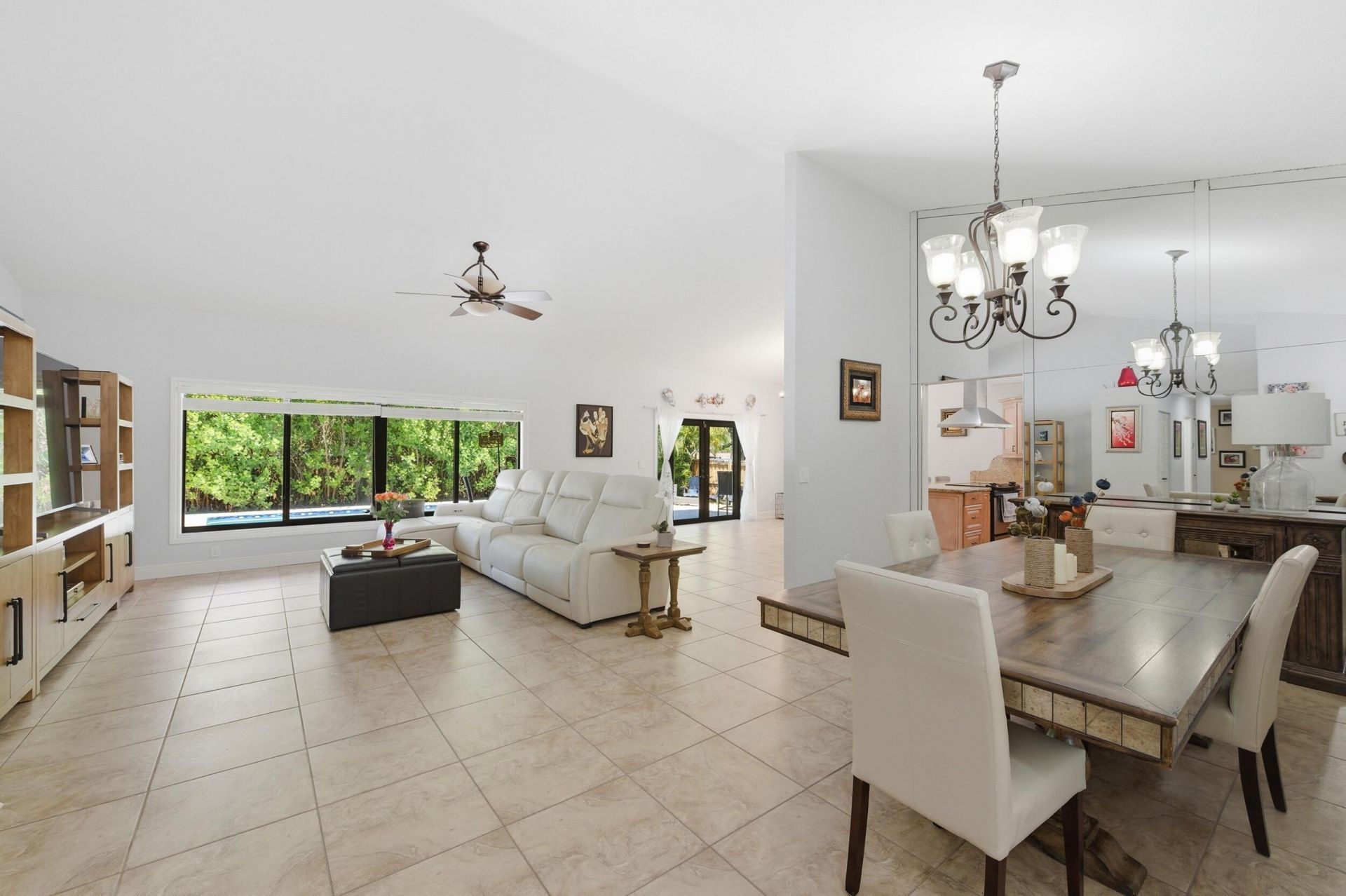 1630 NW 118th Avenue, Pembroke Pines, FL 33026 Photo