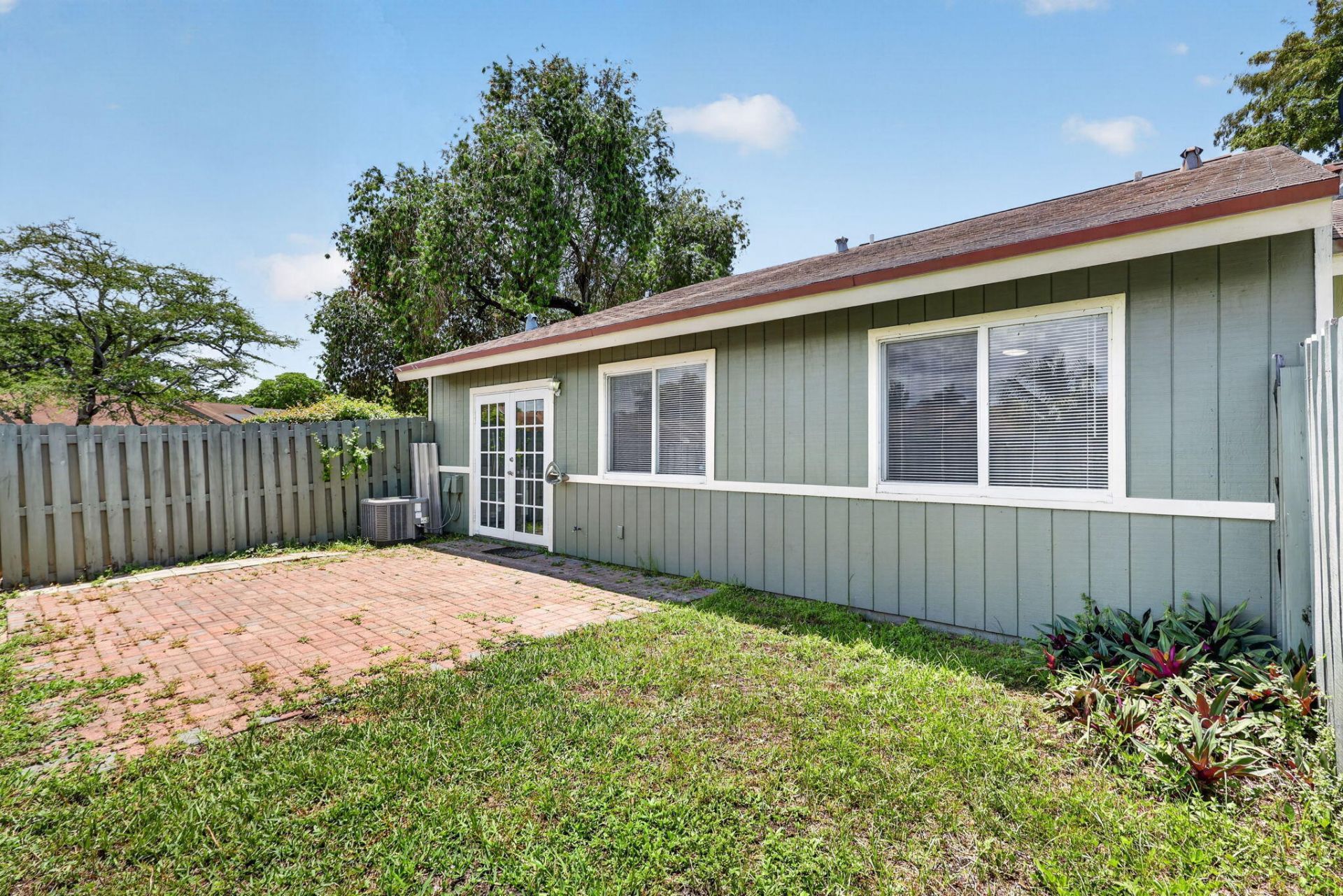4851 Orleans Court, Unit D, West Palm Beach, FL 33415 Photo