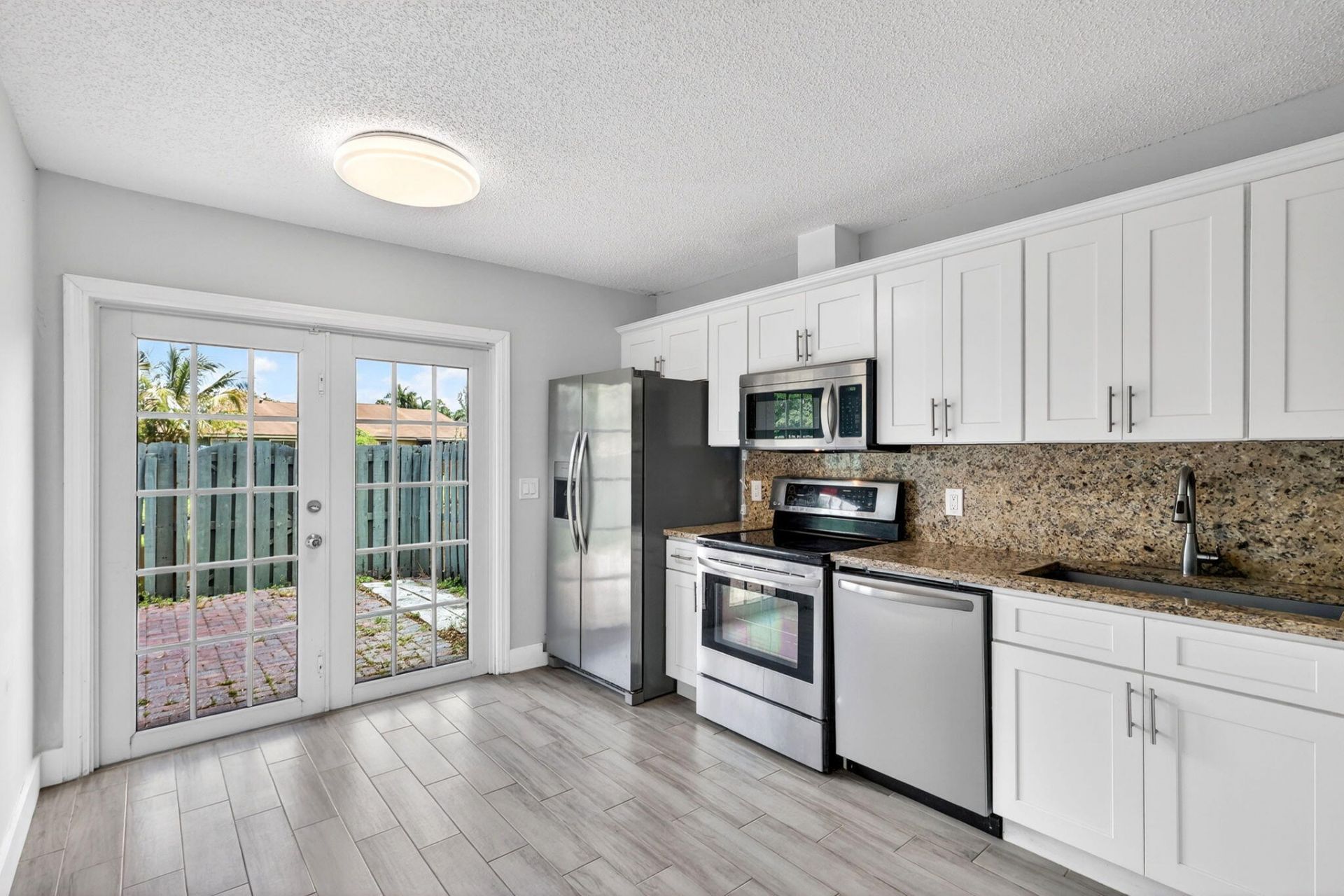 4851 Orleans Court, Unit D, West Palm Beach, FL 33415 Photo