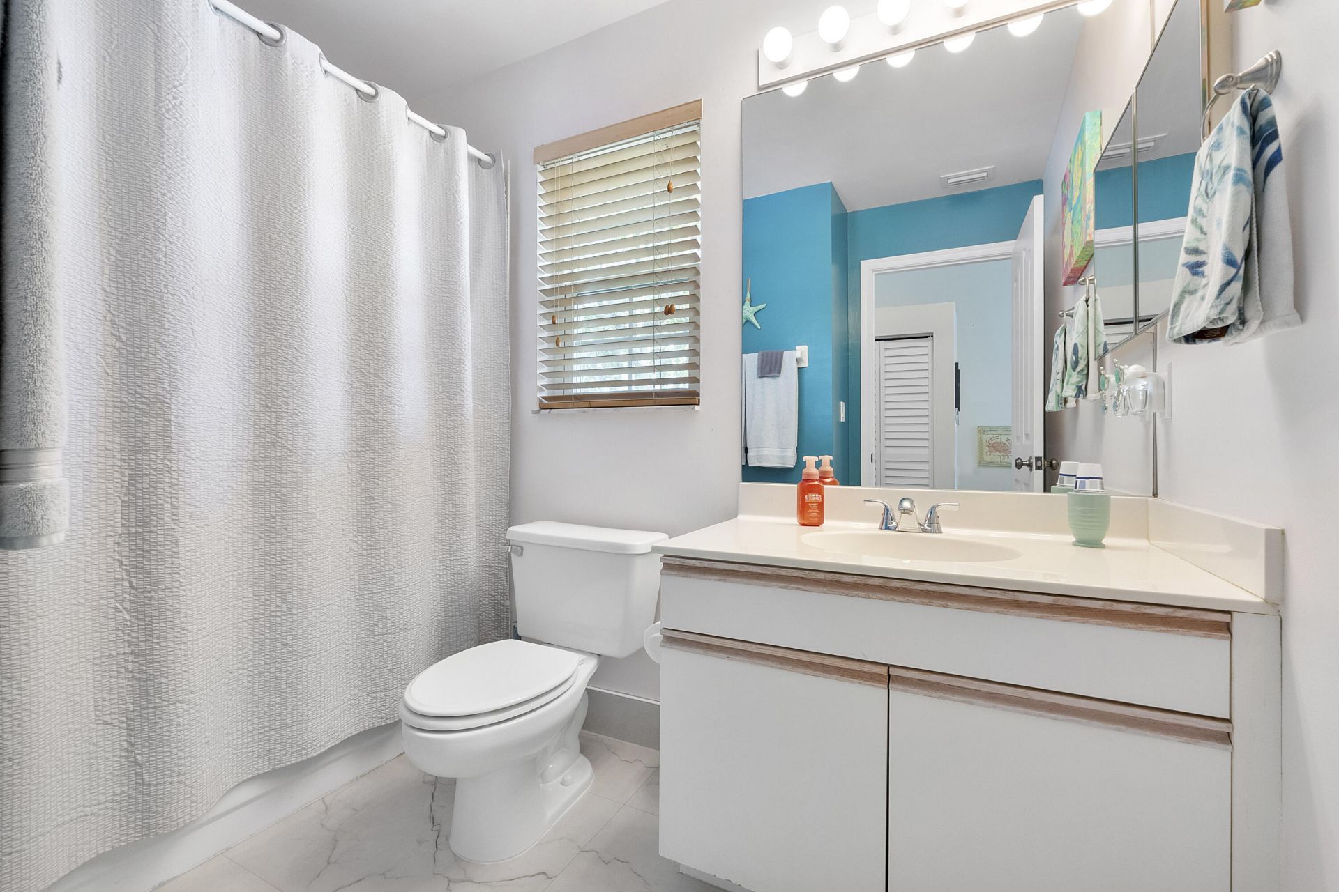 1950 NE 7th St, Unit 105, Deerfield Beach, FL 33441 Photo