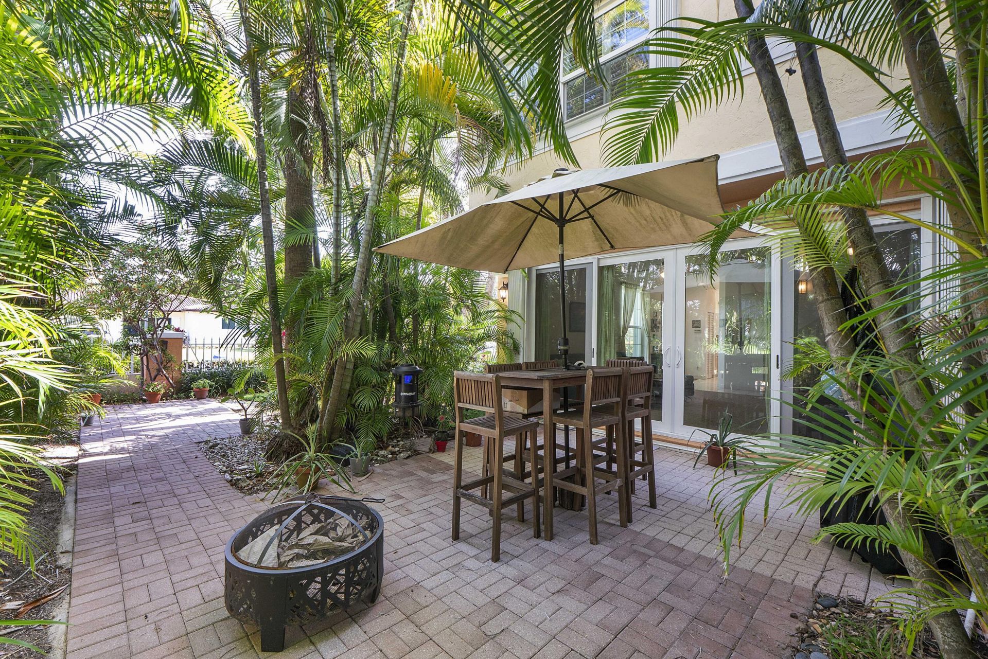 1950 NE 7th St, Unit 105, Deerfield Beach, FL 33441 Photo