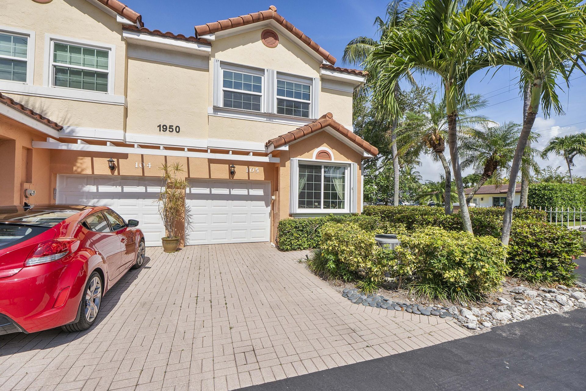 1950 NE 7th St, Unit 105, Deerfield Beach, FL 33441 Photo